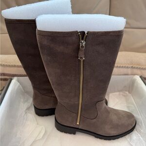 Vionics NEW in Box! Size 8 “Mystica Mica” Greige Suede/Sherpa Boots $230